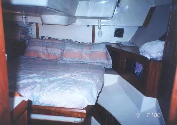 Slide: The Image of Hunter Legend 1990 - 5