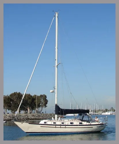 Slide: The Image of Pacific Seacraft Crealock 37 1998 - 0