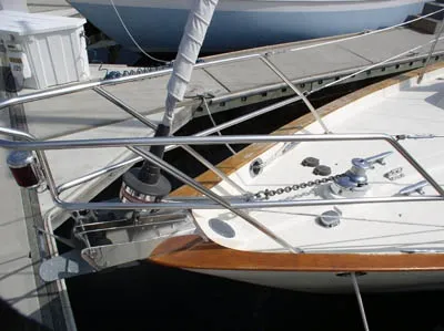 Slide: The Image of Pacific Seacraft Crealock 37 1998 - 1