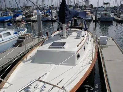 Slide: The Image of Pacific Seacraft Crealock 37 1998 - 2