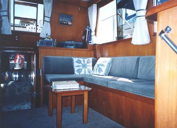 Slide: The Image of Princess (Tung Hwa) Sundeck Motoryacht 1986 - 4