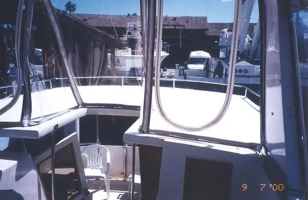 Slide: The Image of Princess (Tung Hwa) Sundeck Motoryacht 1986 - 7