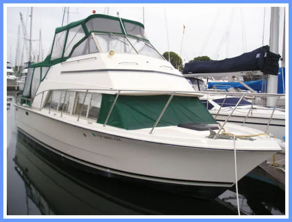 Slide: The Image of Carver Yachts Mariner 1981 - 0