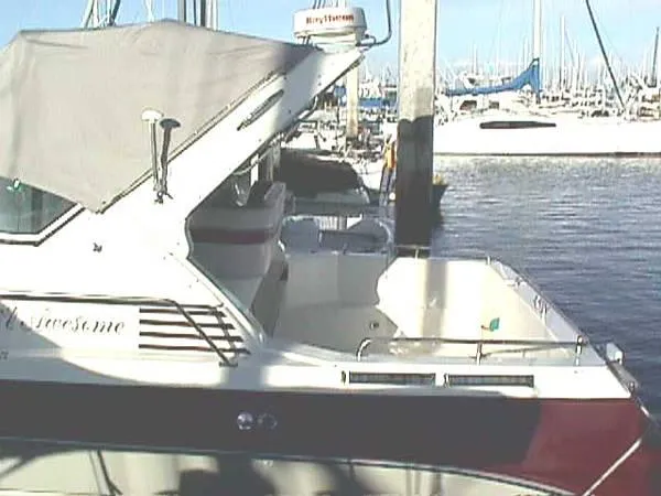 Slide: The Image of Cruisers Express (3170 mid-cabin) 1988 - 2