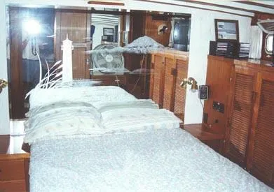 Slide: The Image of DeFever Trawler 1982 - 8