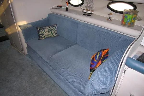 Slide: The Image of Wellcraft 3200 ST. TROPEZ 1989 - 1