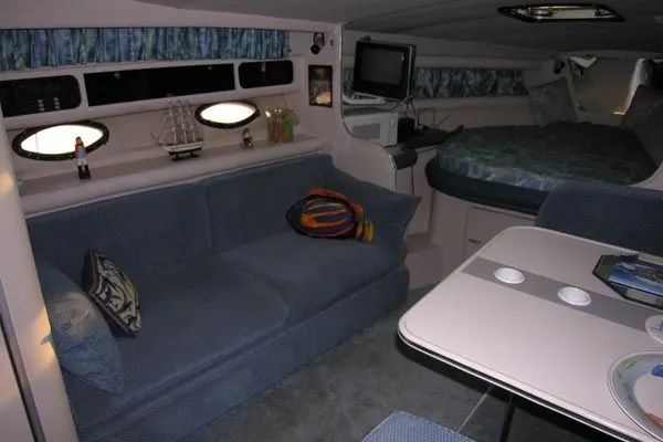 Slide: The Image of Wellcraft 3200 ST. TROPEZ 1989 - 6