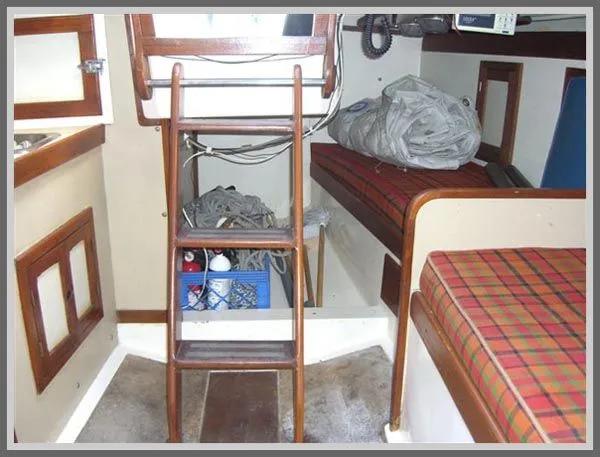 Slide: The Image of Tartan Cruiser/Racer 1974 - 4