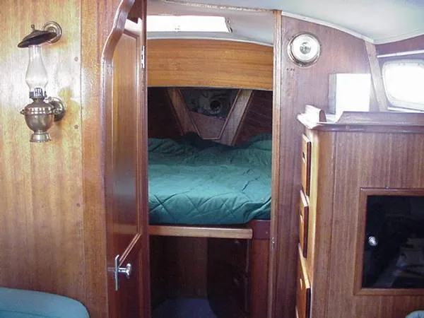 Slide: The Image of Islander Cruising Sloop 1969 - 1
