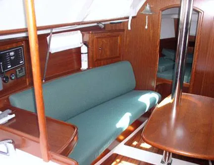 Slide: The Image of Beneteau 331 2001 - 4