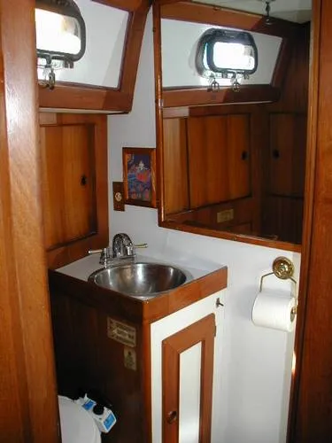 Slide: The Image of Peterson Sloop 1978 - 7