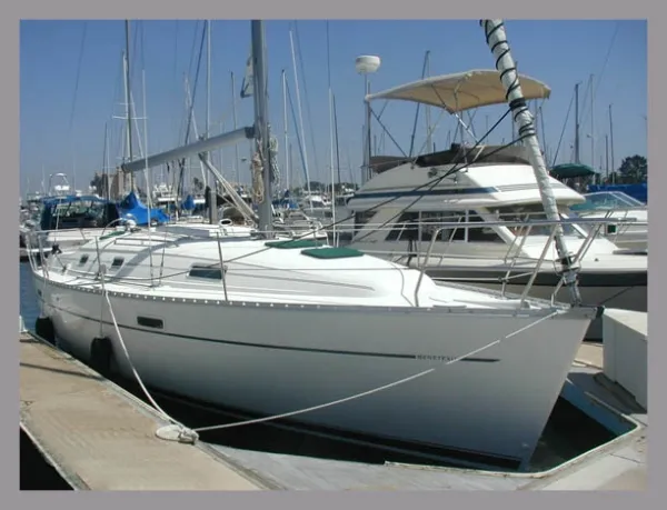 Slide: The Image of Beneteau 331 2000 - 0