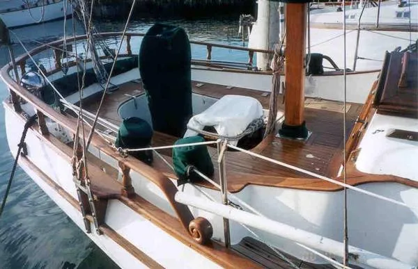 Slide: The Image of Magellan Ketch 1981 - 1