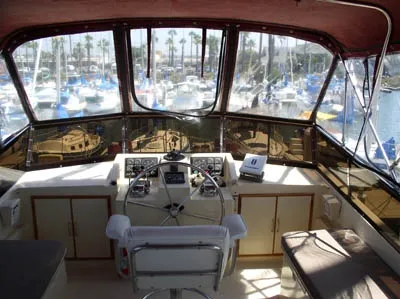 Slide: The Image of CHB Royal Star Sundeck MY 1987 - 3