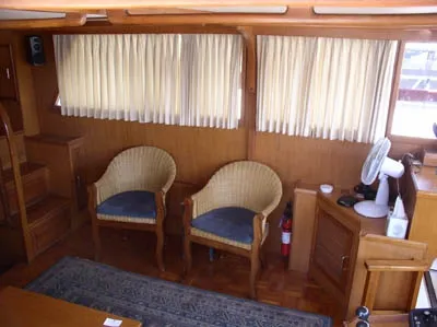 Slide: The Image of CHB Royal Star Sundeck MY 1987 - 8