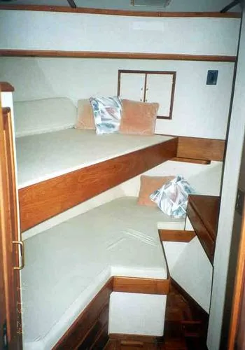 Slide: The Image of CHB Ponderosa Sundeck MY 1987 - 4