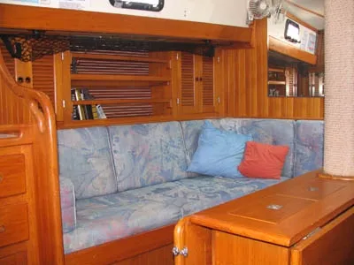 Slide: The Image of Spindrift / Hillier Yachts Center Cockpit 1984 - 7