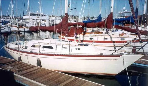 Slide: The Image of Islander Sloop 1977 - 0