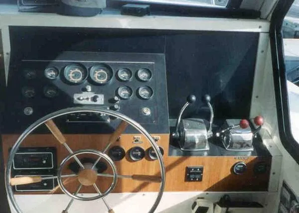 Slide: The Image of Bluewater Coastal Cruiser 1984 - 4
