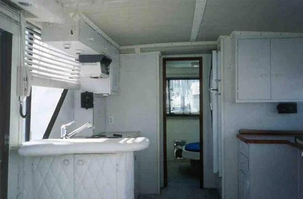 Slide: The Image of Bluewater Coastal Cruiser 1984 - 6