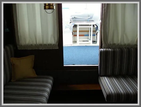 Slide: The Image of Chris-Craft 33 Sedan 1977 - 3