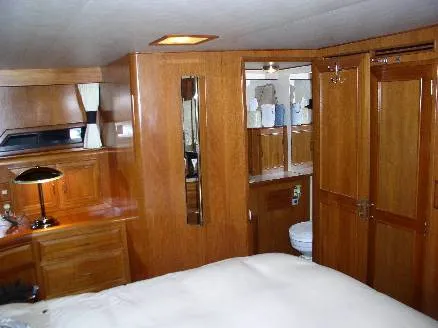 Slide: The Image of Ocean Alexander Cockpit Motoryacht 1988 - 8