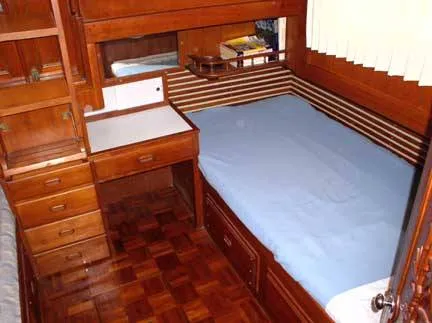 Slide: The Image of Chien Hwa CHB 35 Double Cabin 1983 - 8