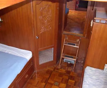 Slide: The Image of Chien Hwa CHB 35 Double Cabin 1983 - 9