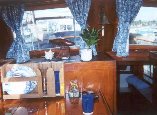 Slide: The Image of Sea Chief Sea Explorer SE38 1979 - 1