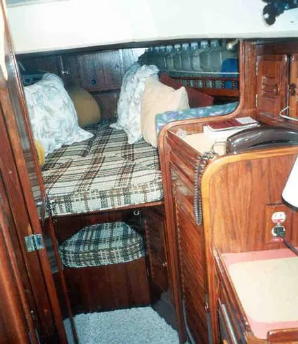 Slide: The Image of Kettenburg Sloop (9.6) 1977 - 7