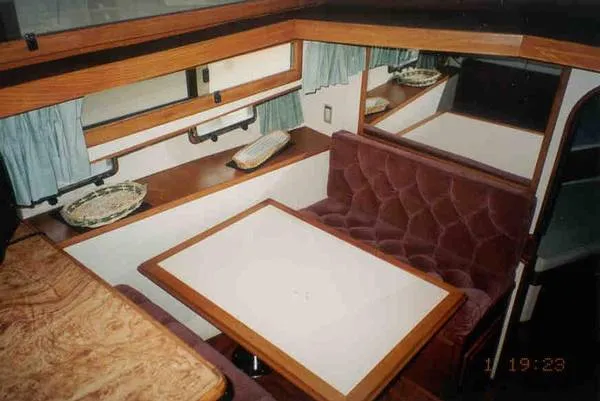 Slide: The Image of CHB Ponderosa Sundeck MY 1987 - 6