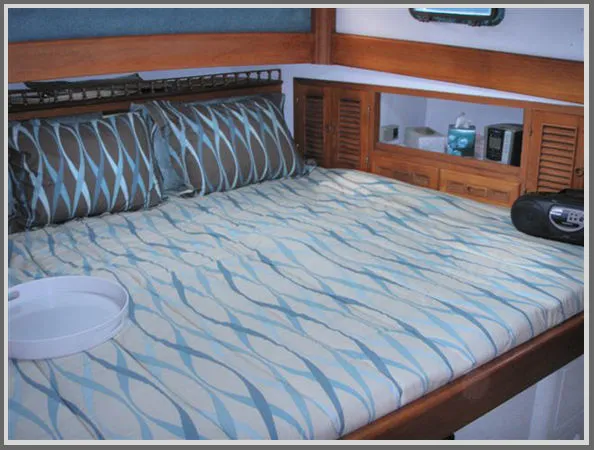 Slide: The Image of Hudson Sea Wolf 44 CC Ketch 1984 - 8