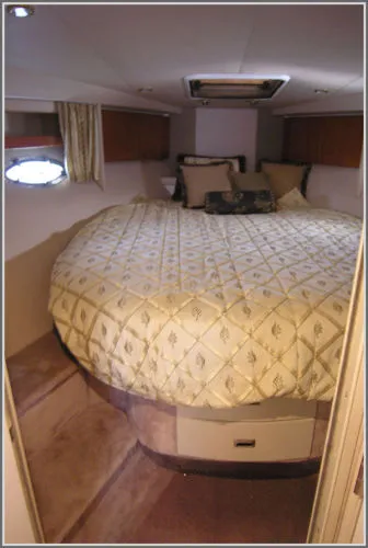 Slide: The Image of Formula 41 PC Luxury Sport Yacht 2001 - 8
