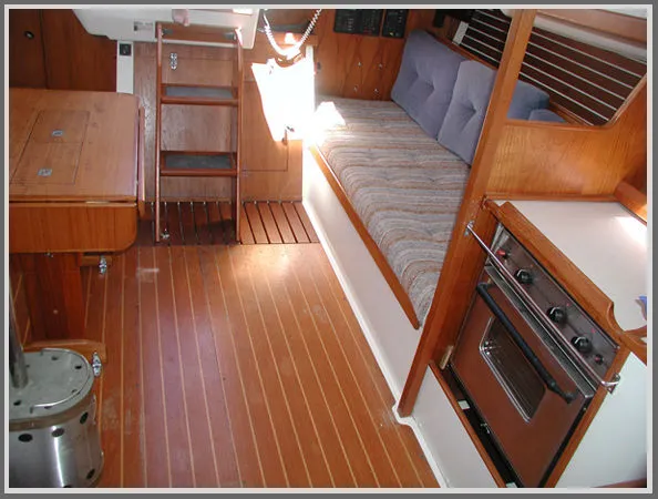Slide: The Image of Nonsuch 30 Ultra 1984 - 3