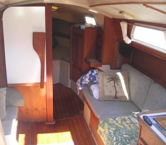 Slide: The Image of CAPITAL YACHTS Newport 28 II 1983 - 6