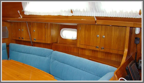 Slide: The Image of Jeanneau Sun Odyssey 37.1 Shoal Draft 1995 - 1