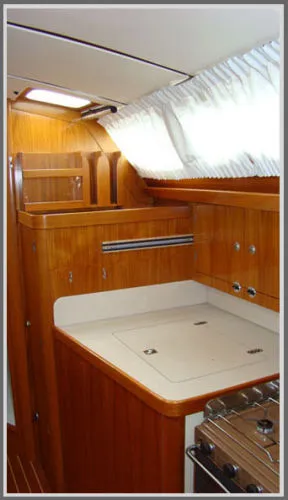 Slide: The Image of Jeanneau Sun Odyssey 37.1 Shoal Draft 1995 - 4