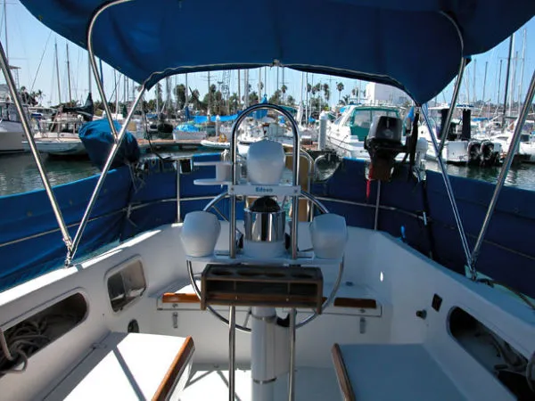 Slide: The Image of Islander 1985 - 1