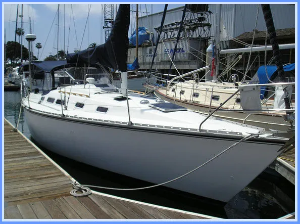 Slide: The Image of Hunter 34.5 1985 - 0