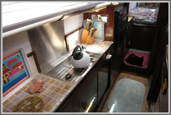 Slide: The Image of Prout 37 Snowgoose Elite 1987 - 8