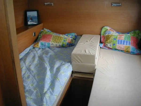 Slide: The Image of Catana 471 2001 - 5