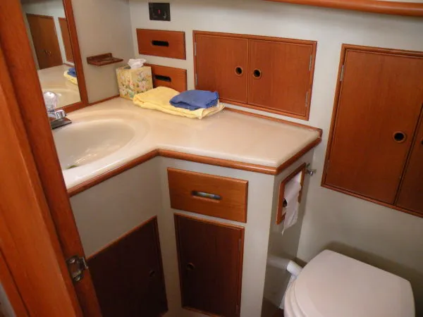 Slide: The Image of Grand Banks Heritage Motor Yacht 1989 - 3