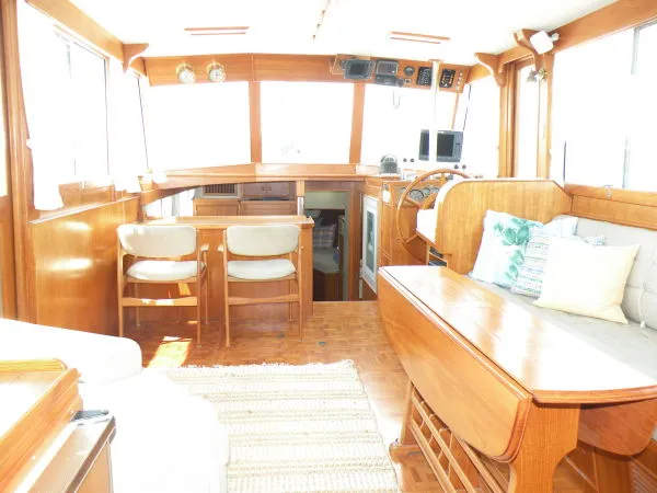 Slide: The Image of Grand Banks Heritage Motor Yacht 1989 - 7