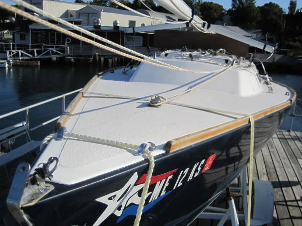 Slide: The Image of J Boats J/22 2001 - 7