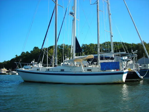 Slide: The Image of Gulfstar Center Cockpit Ketch 1974 - 3