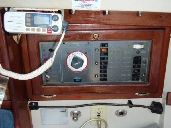 Slide: The Image of Catalina 30 Tall Rig 1988 - 9