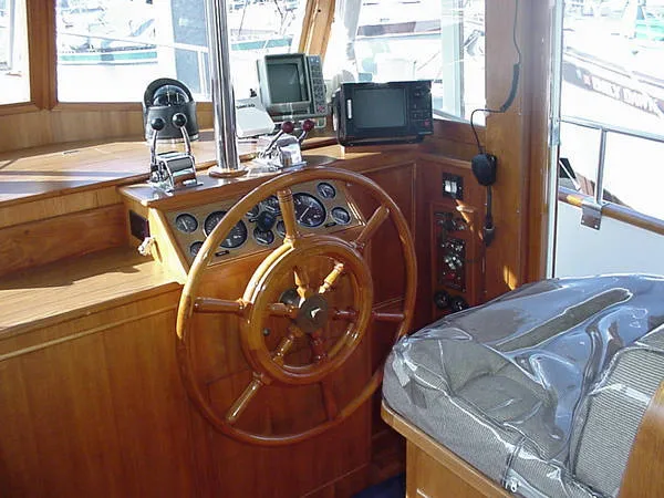 Slide: The Image of Grand Banks Classic 1989 - 6