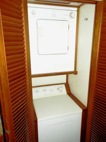 Slide: The Image of Grand Banks Classic 1997 - 4