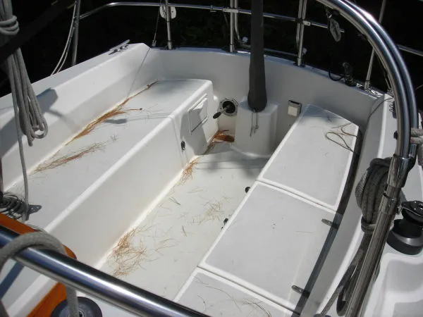 Slide: The Image of Tartan Diesel Sloop 1985 - 7