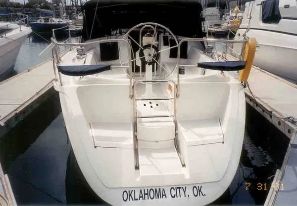 Slide: The Image of Hunter 35.5 1993 - 1